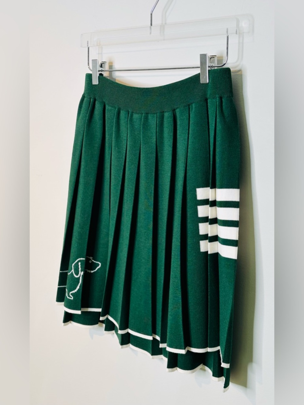 Thom Browne Green Wool Pleated Mini Skirt With 4-Bar Dog Hector Motifs - Picture 7 of 16